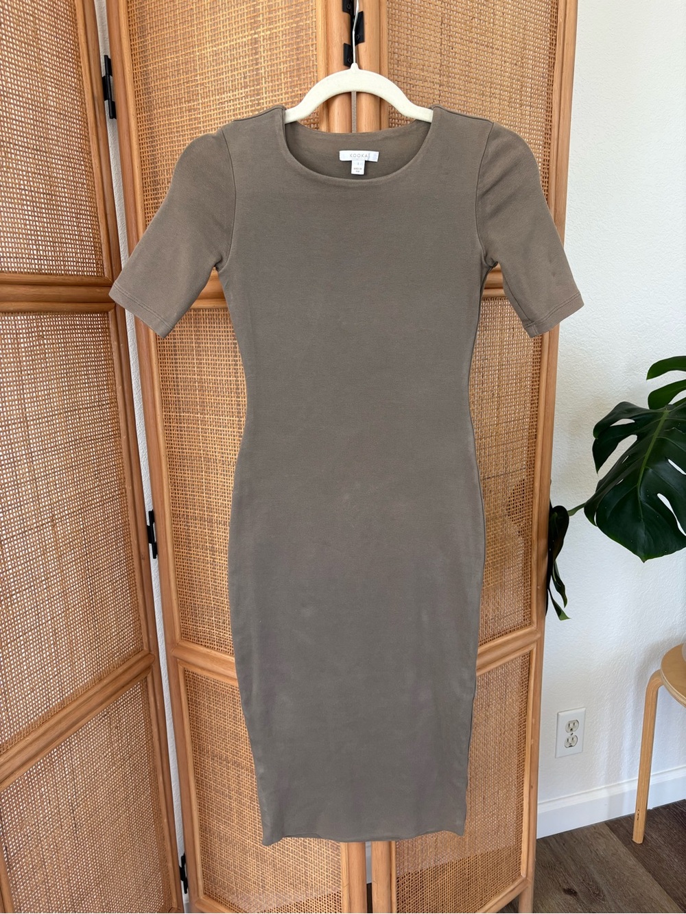 KOOKAI Bodycon Dress in Olive Green Size AU1/US2 | Early Fall, Minimalist